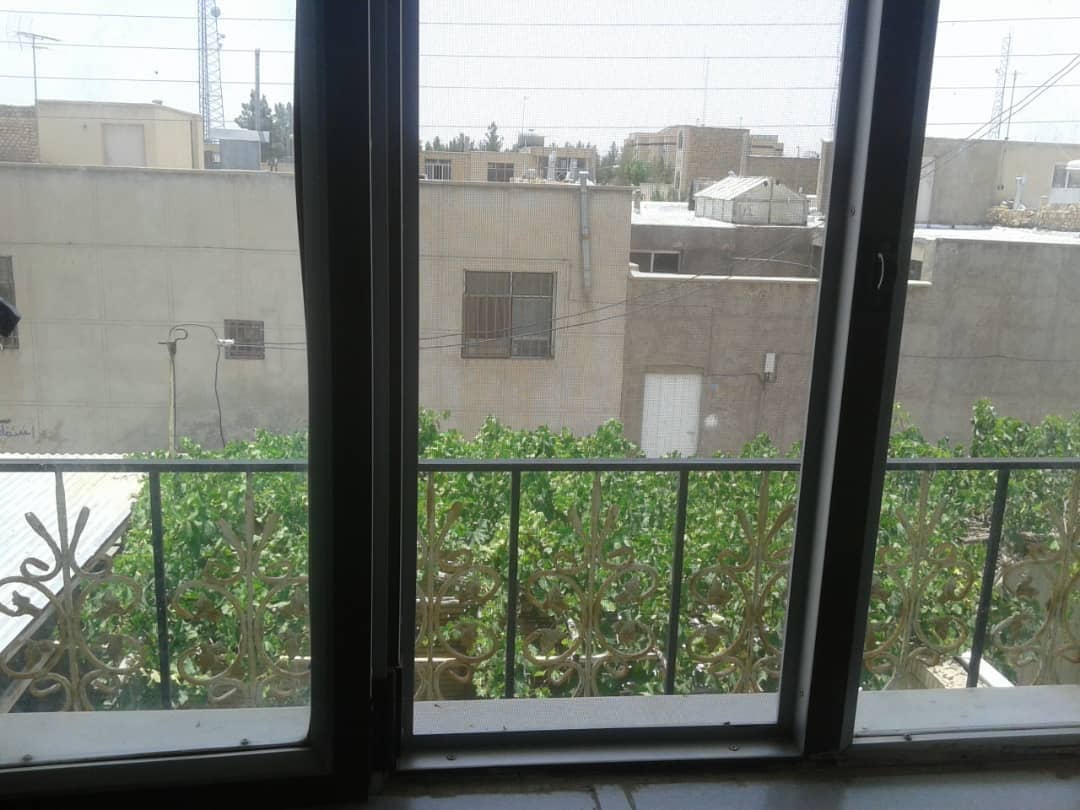 اجاره آپارتمان مبله یک خوابه در شهیدمطهری نایین-طبقه اول60 متری