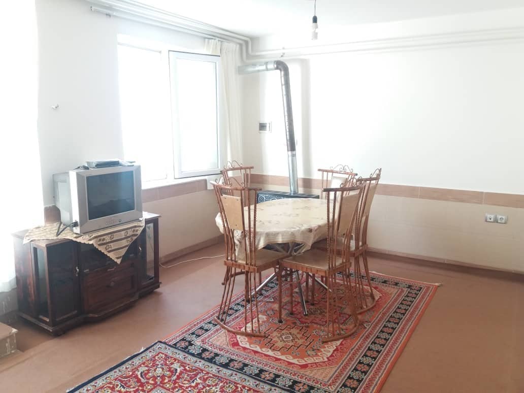 اجاره منزل مبله تمیز در میدان دانشگاه اردبیل 