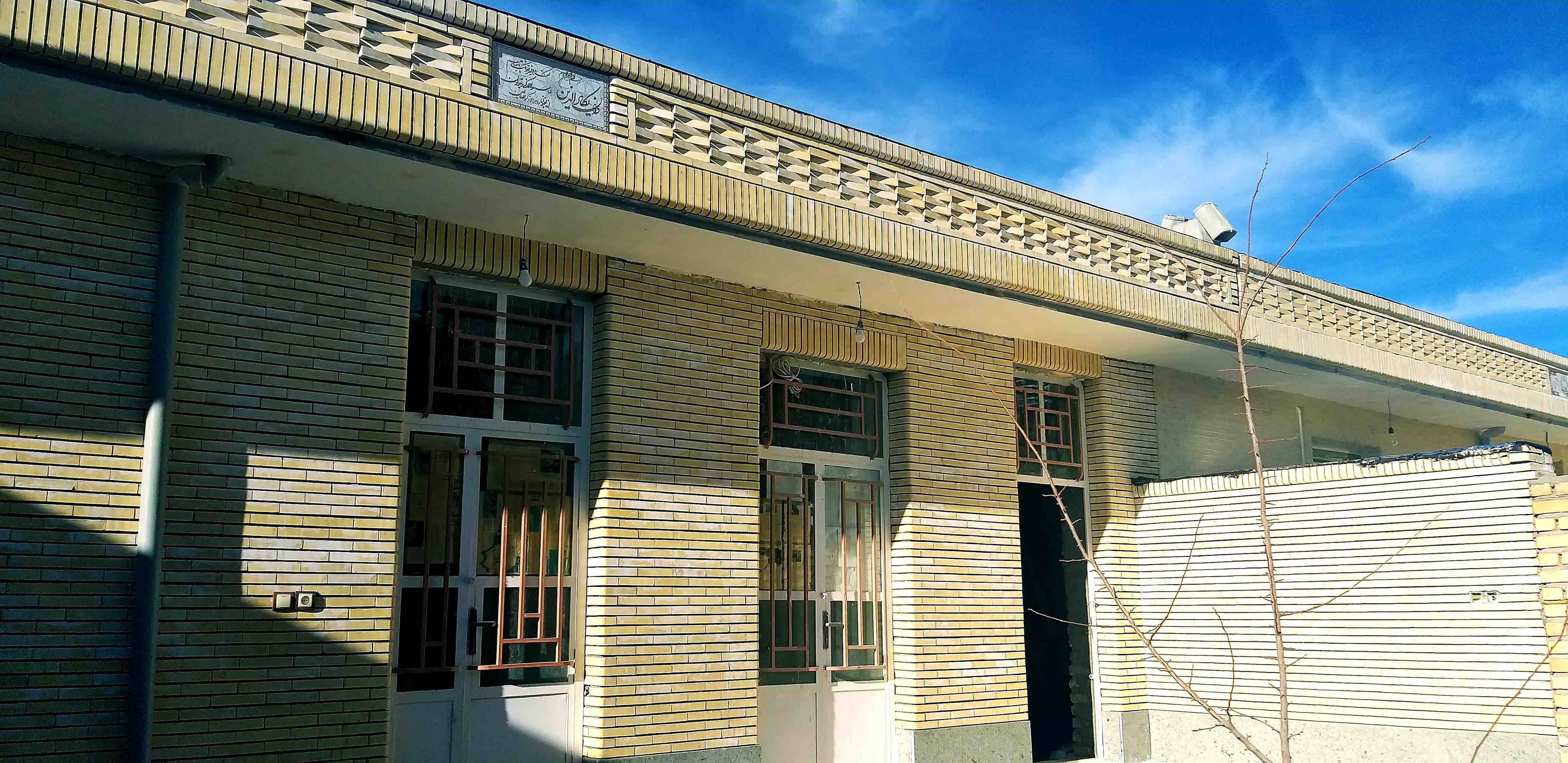 اجاره منزل مبله ویلایی در لاله زار کرمان