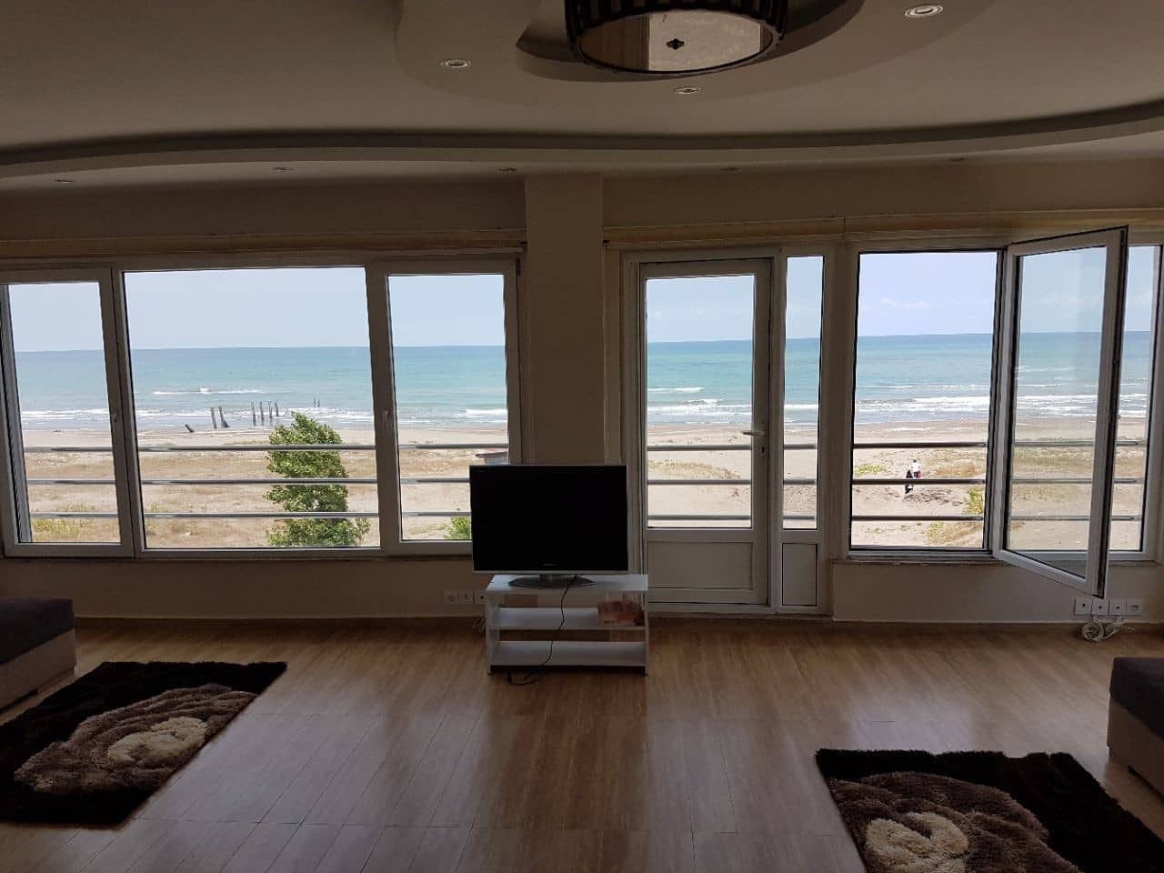 اجاره آپارتمان فول امکانات ساحلی در بندرانزلی 