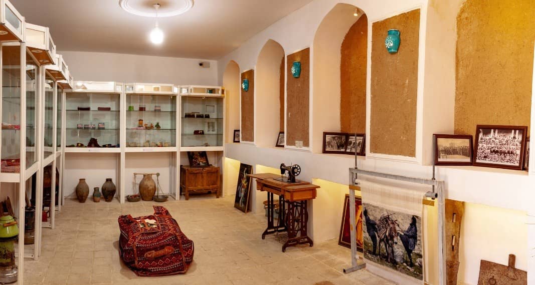 اجاره خانه بومگردی در شهدا اقلید - صندوق خونه