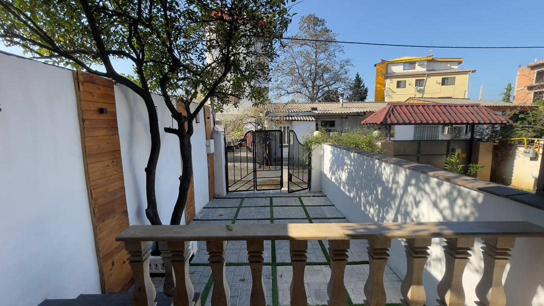 اجاره ویلا یک خوابه 100 متری  با استخر آبگرم ساحل آرام