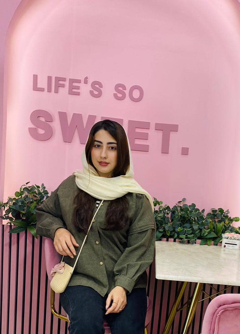 hostIntroImage-بهاره خوشدل