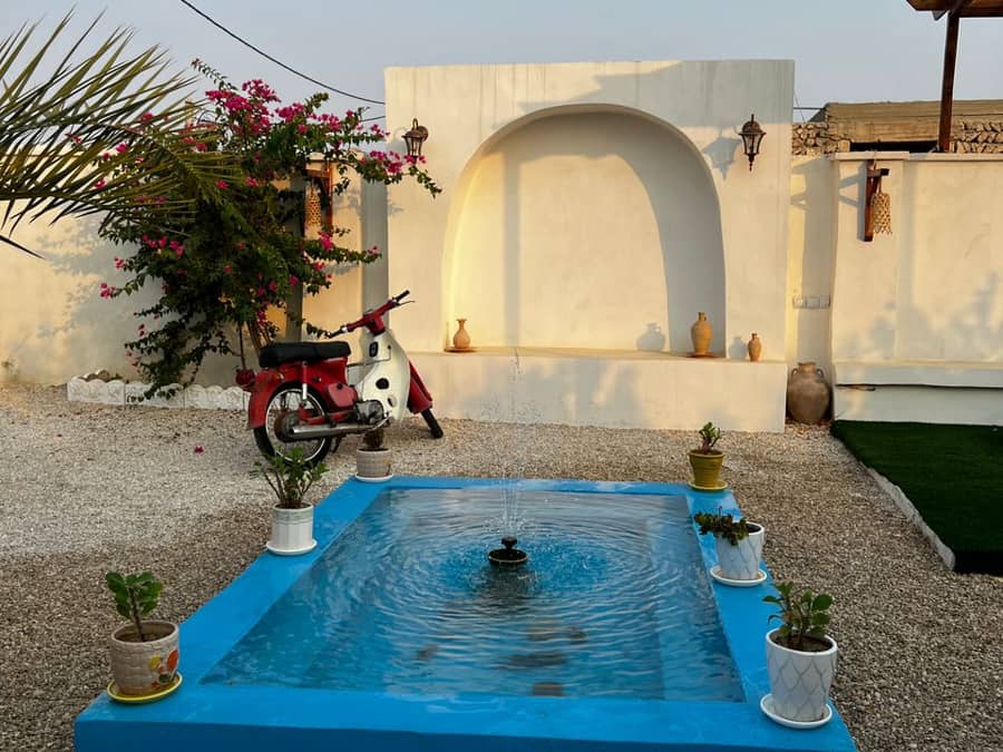 اجاره ویلا در بنود عسلویه حیاط