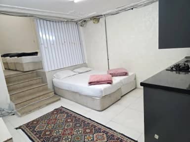 هتل آپارتمان در اندرزگو مشهد نزدیک حرم - شش تخت 