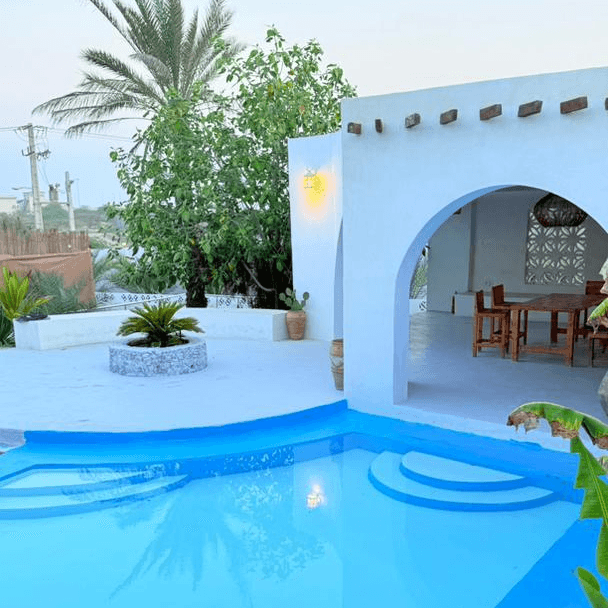 اقامتگاه بومگردی با استخر روباز آبسرد در سلخ قشم - دو تخته اتاق