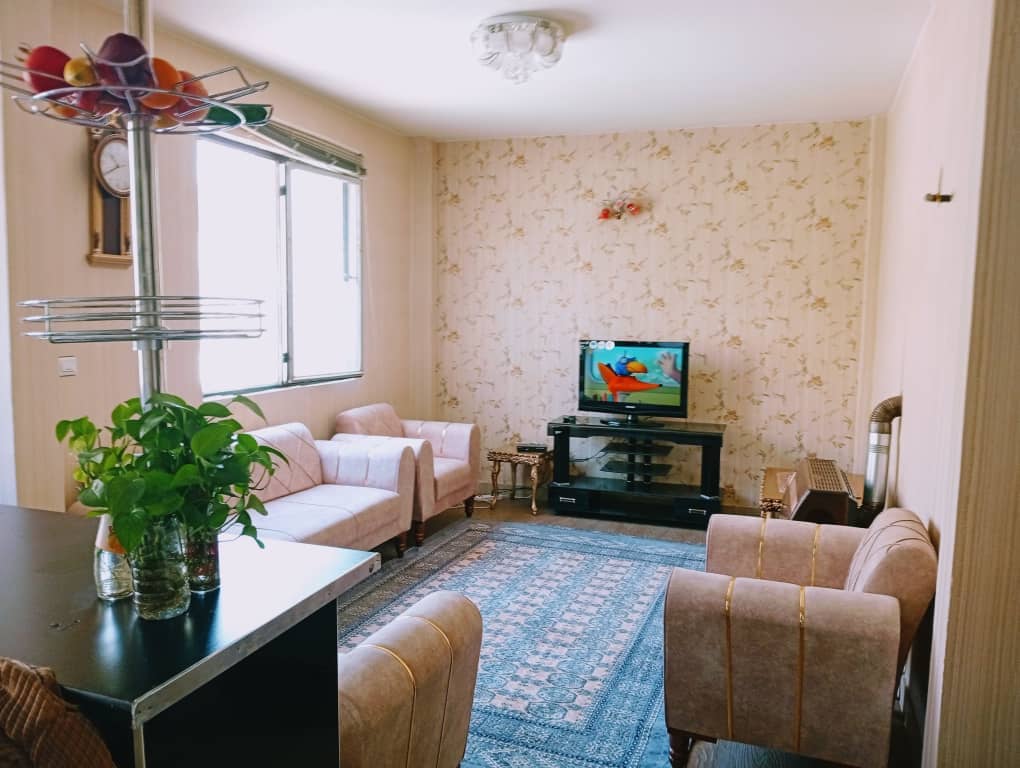 منزل مبله در بلوار دانش صدرا - دو خواب سالن