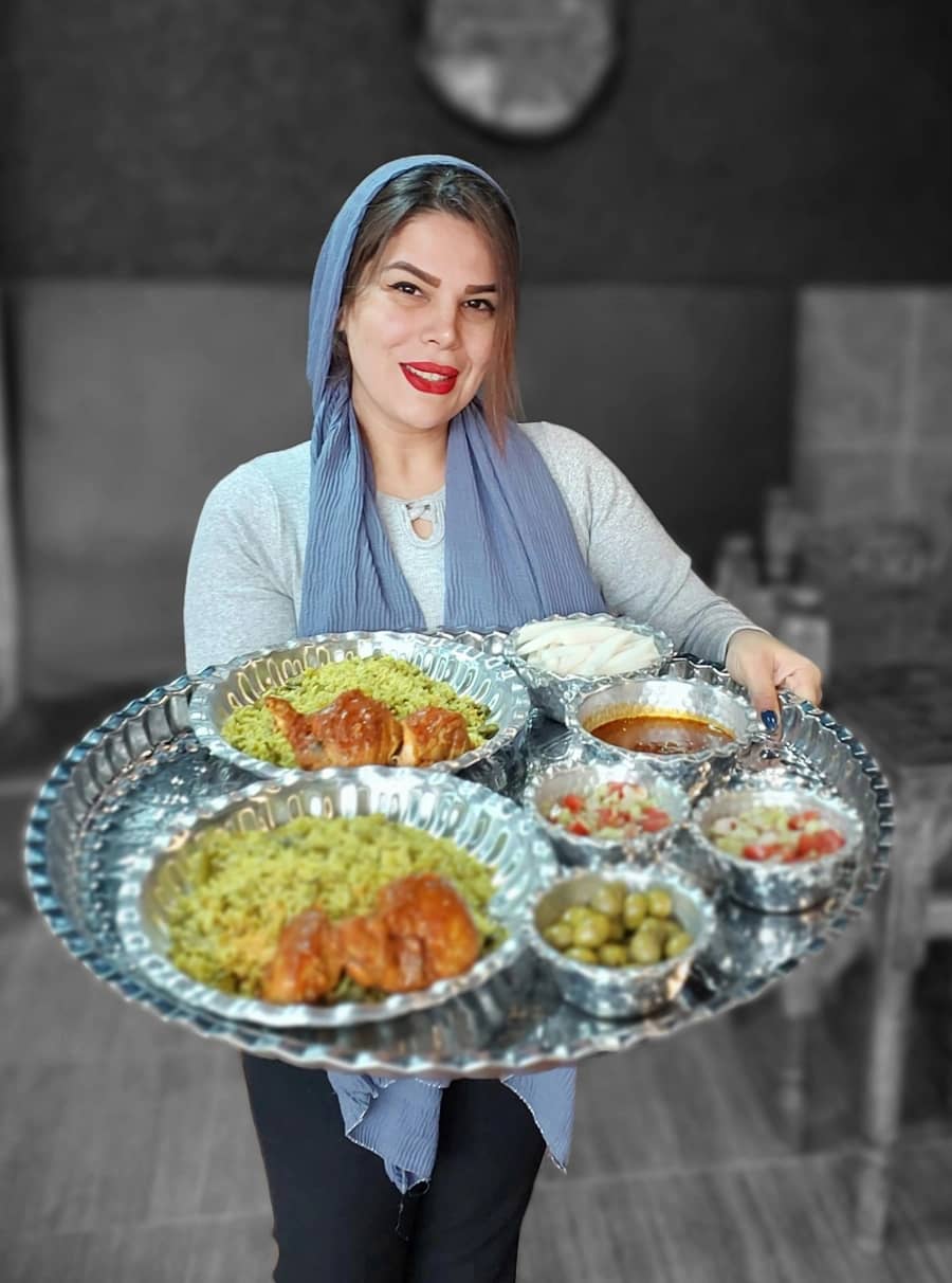 hostIntroImage-سودابه ضمیری