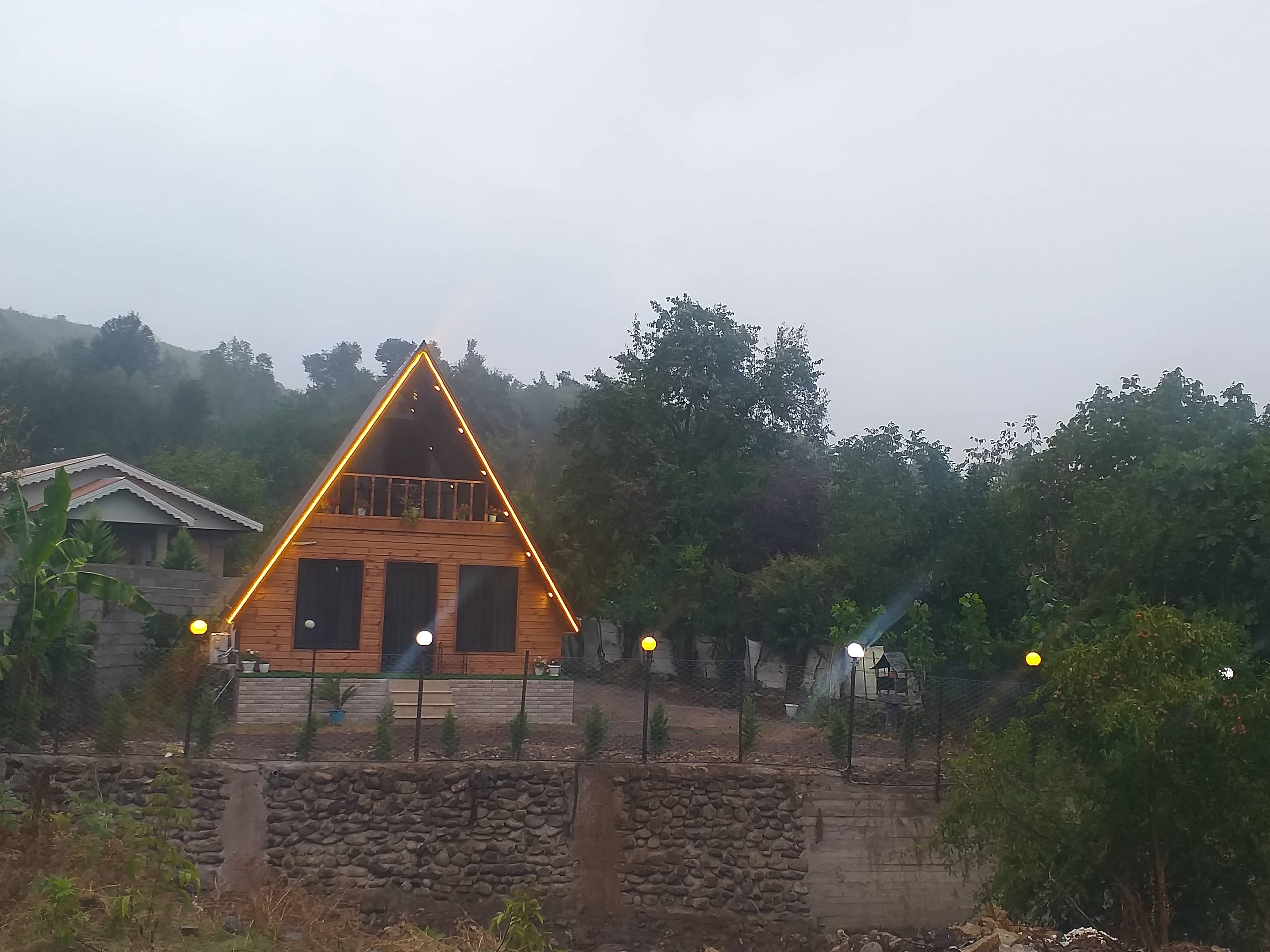 اجاره کلبه سوئیسی جنگلی در ماسال