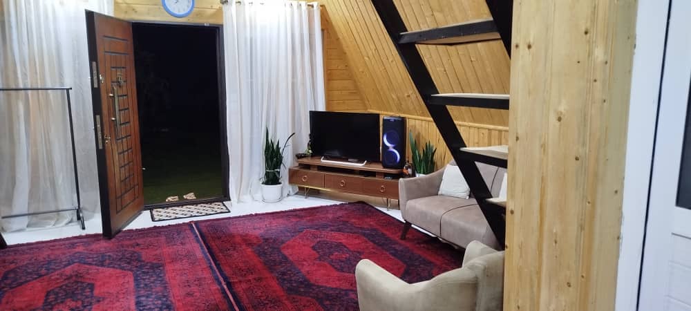 کلبه سوئیسی دوبلکس جنگلی در روستای مهدیخانمحله - ماسال نما