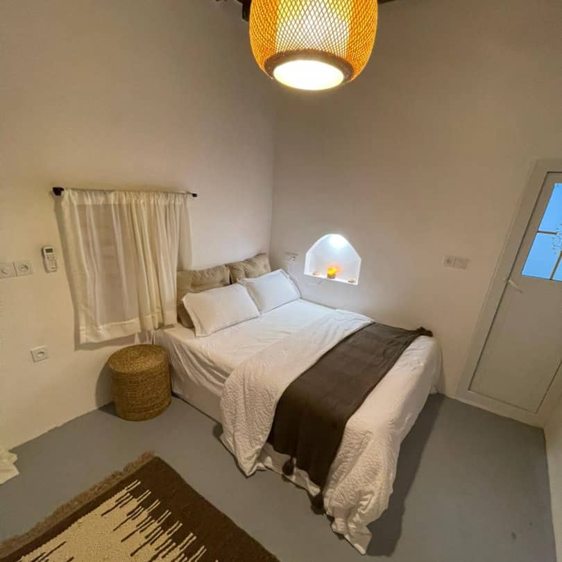 اقامتگاه بومگردی در گوران قشم - کوکو  حیاط و استخر 