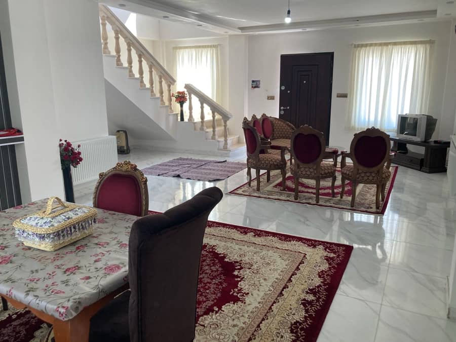 ویلا نزدیک ساحل در روستا سیمبری خاله پره سر  نما ساختمان 