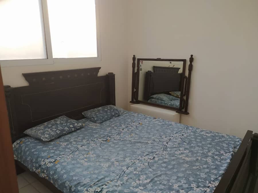 اجاره آپارتمان تکخواب در شهرک ولیعصر اصفهان  سالن و آشپزخانه 