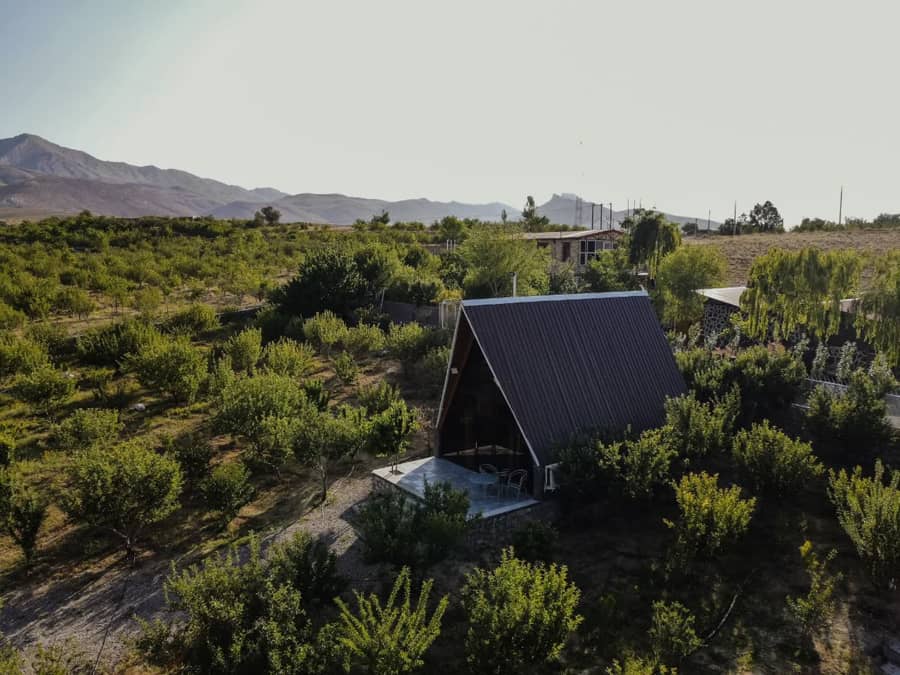 اجاره کلبه سوئیسی در نرمه سفلی سمیرم - 3 نما