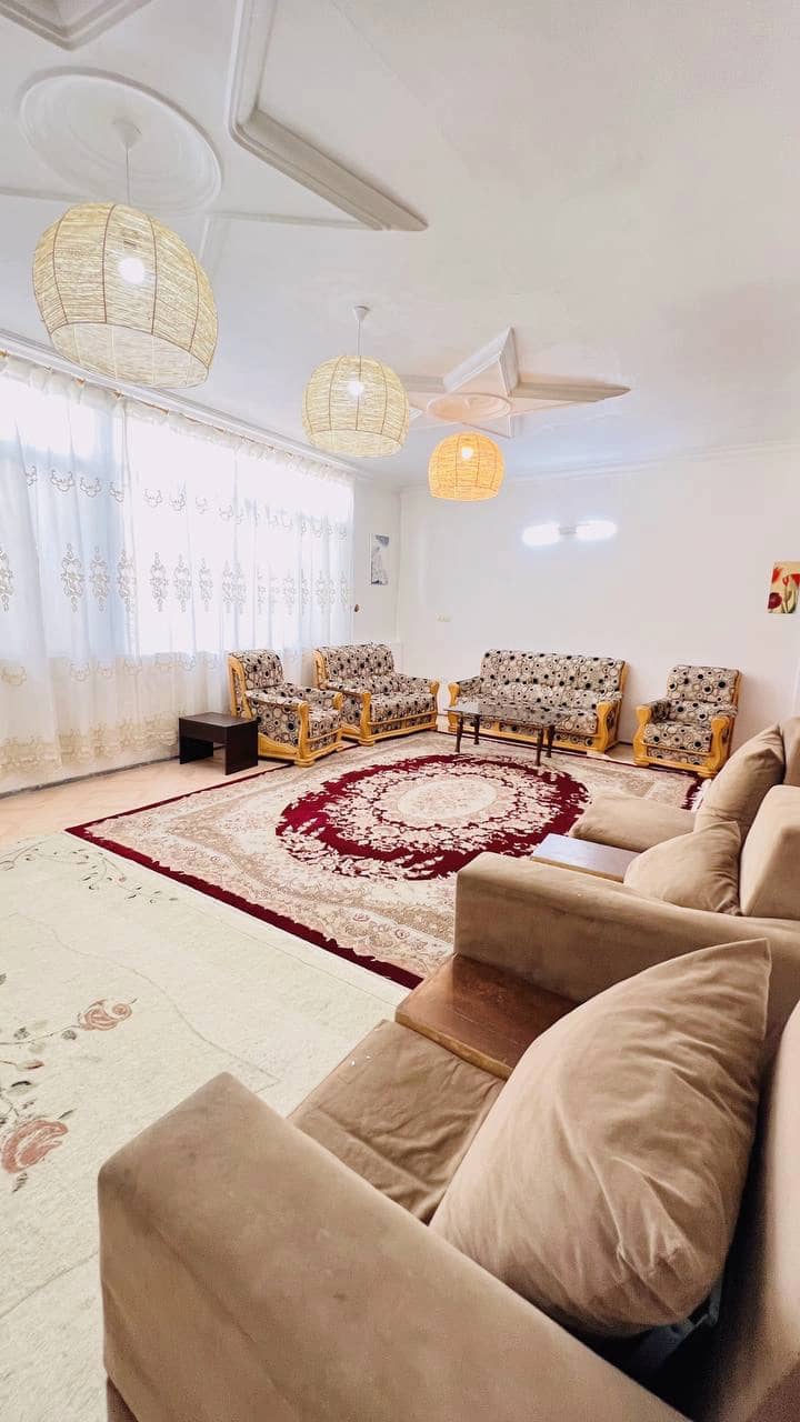 منزل ویلایی سه‌خواب در لاهیجان سالن