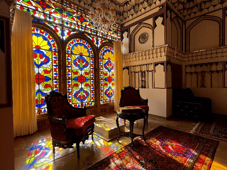 اجاره اتاق سه تخته در هشت بهشت اصفهان - شاهنشین اتاق سه تخته شاهنشین 