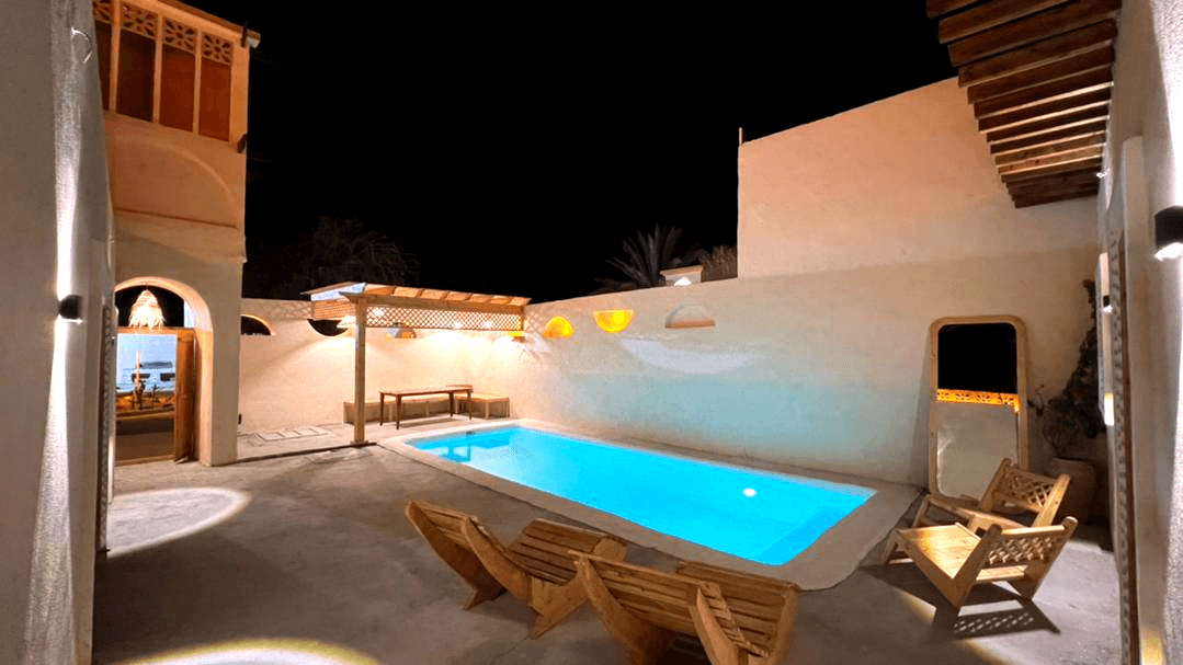 ویلا ساحلی با استخر روباز آبسرد در سوزا قشم - VIP نما ویلا VIP