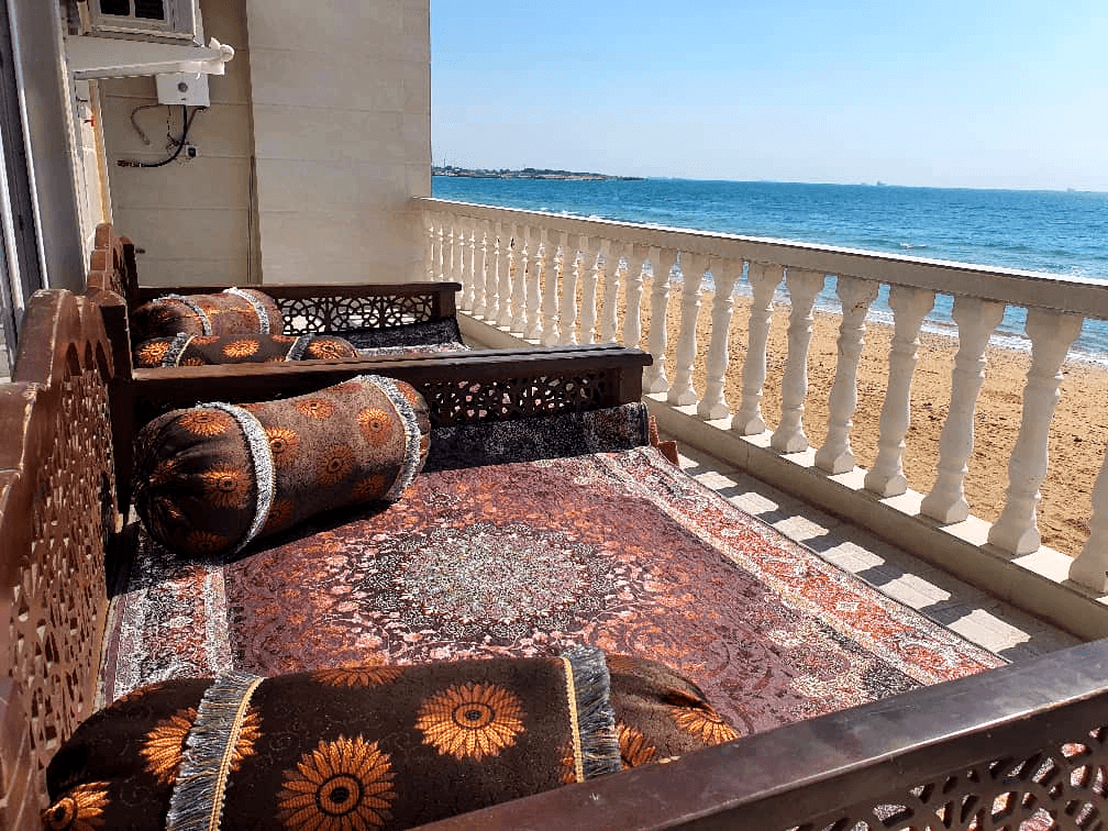 منزل یک خوابه ساحلی درسیراف تراس