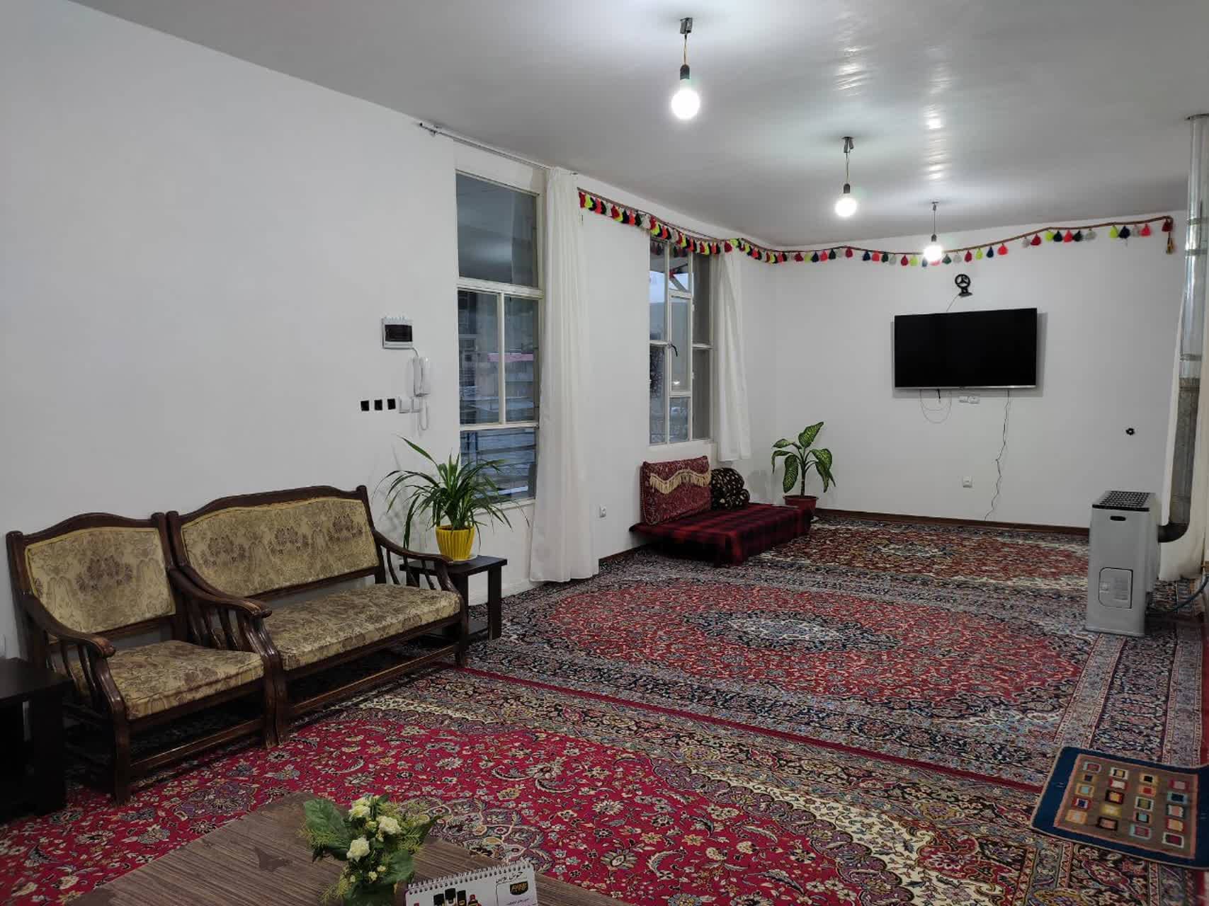 منزل ویلایی در روستای محمدآباد چلگرد - طبقه۱ نما ساختمان 