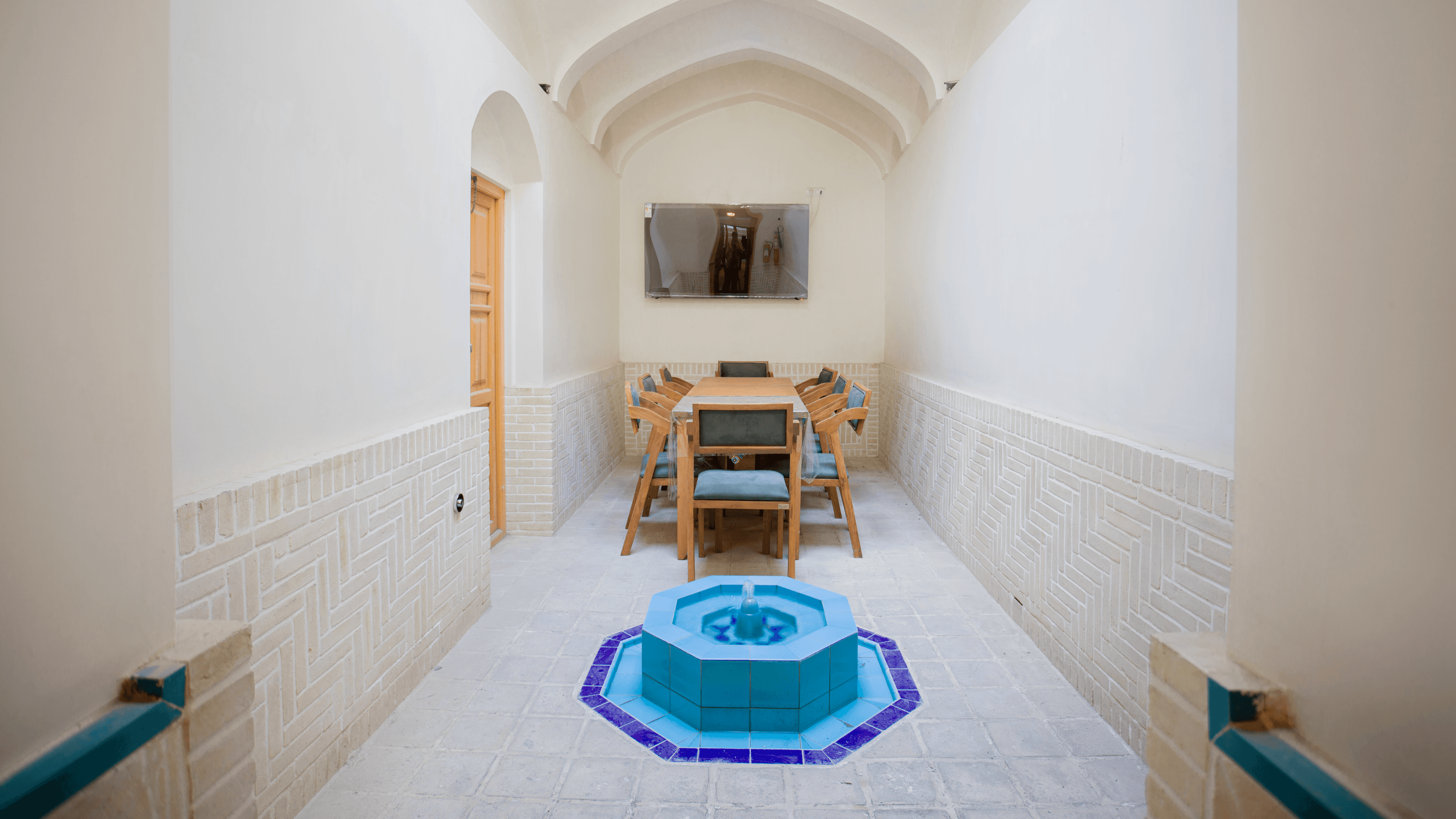 بوتیک هتل سنتی در کاشان - گلبان محوطه