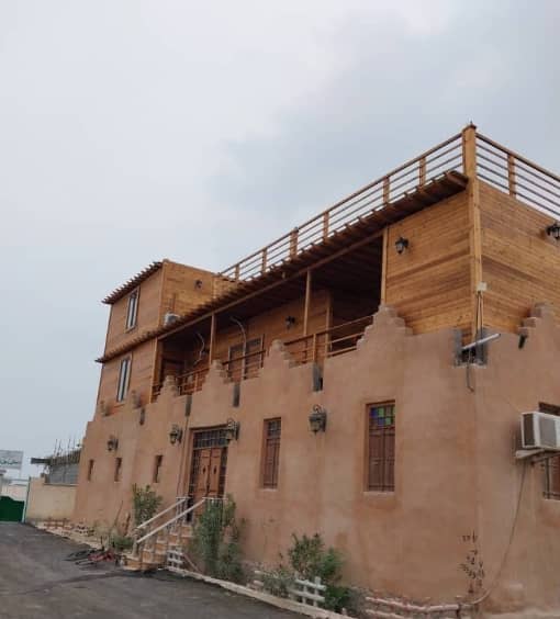 اجاره بومگردی ساحلی در روستای نخیلو بندرمقام - توئین محوطه اقامتگاه