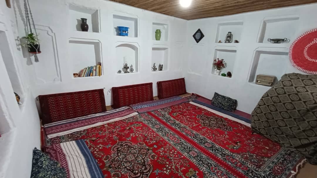 اقامتگاه سنتی در روستای آهندان لاهیجان - مادربزرگ نما