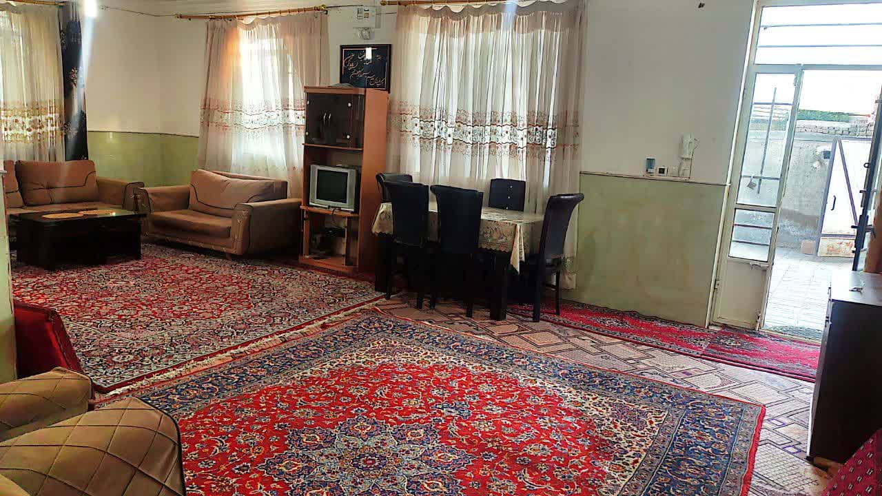 اجاره منزل ویلایی در طرب آباد نیشابور سالن 