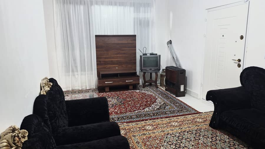 اجاره ویلاباغ در کلیبر  حیاط و نما 