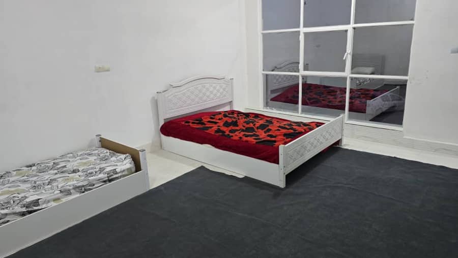 اجاره ویلا در نایبند روستا بساتین - 4 آلاچیق روف گاردن 