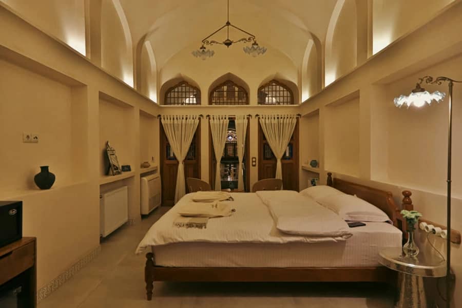 بوتیک هتل سنتی در کاشان - هدهد نما اقامتگاه 