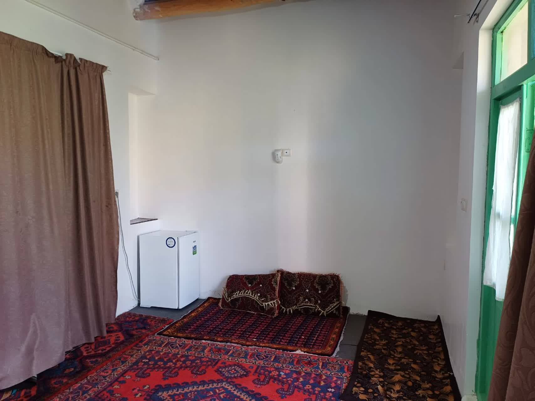 اقامتگاه بومگردی در روستا ویست خوانسار - 4 نما اقامتگاه 