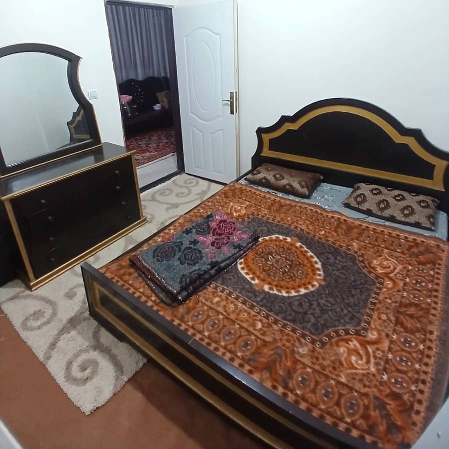 اجاره ویلاباغ در کلیبر  حیاط و نما 