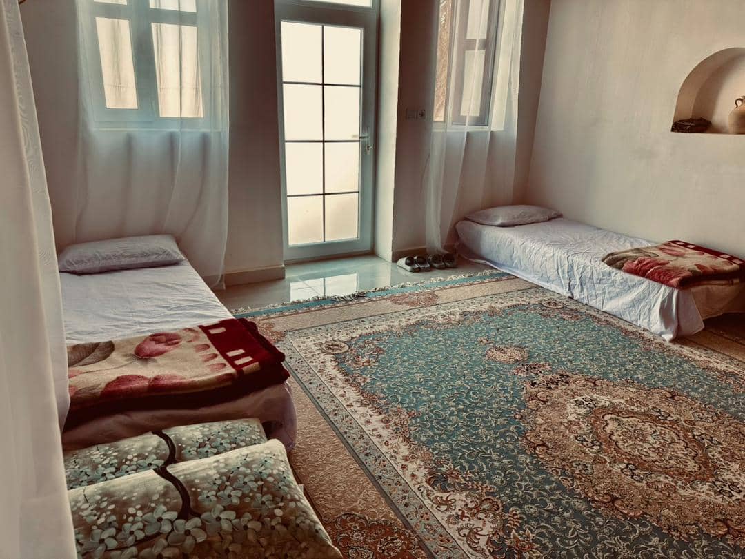 اجاره اتاق vip چهارتخته در سهیلی قشم - نزدیک ساحل حیاط