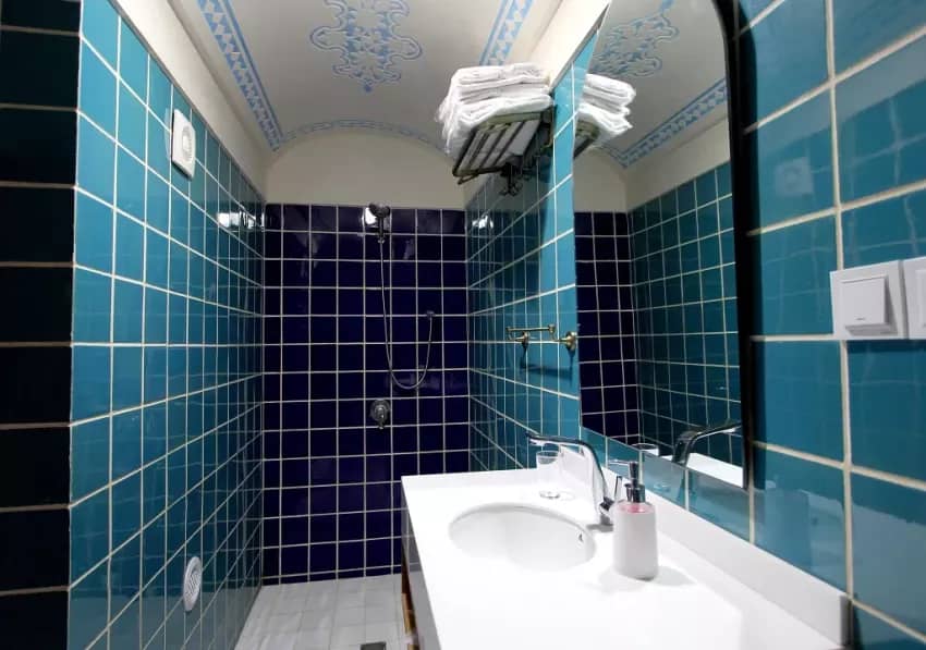 اقامتگاه سنتی در خیابان فاضل نراقی کاشان - 106 دابل لوکس فضای اتاق 