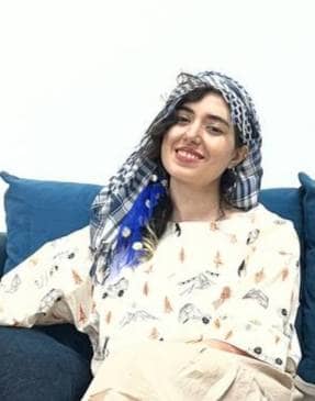 hostIntroImage-فاطمه نیک پیما