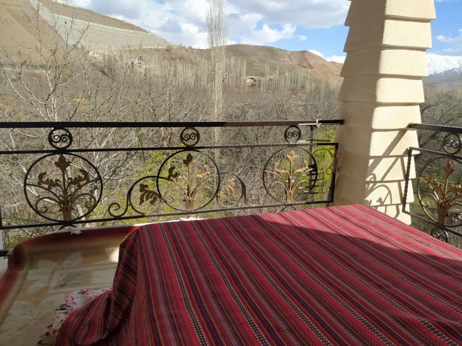 ویلا جنگلی در روستا حسنجون طالقان  نما ساختمان 