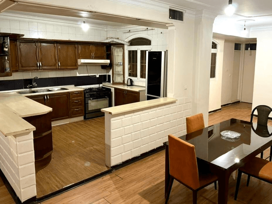 اجاره آپارتمان در کاشانی تهران - طبقه دوم  سالن 