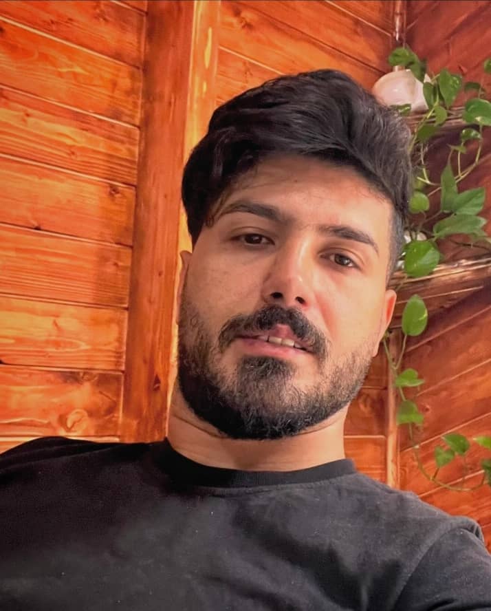 hostIntroImage-نیما آقائی آرائی