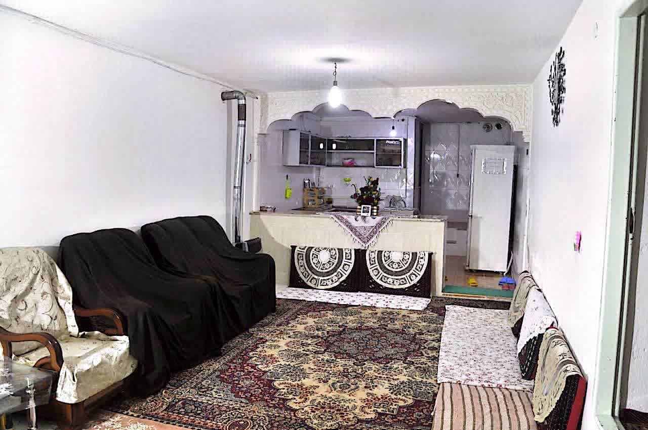 منزل ویلایی تکخواب در سمیرم  حیاط 