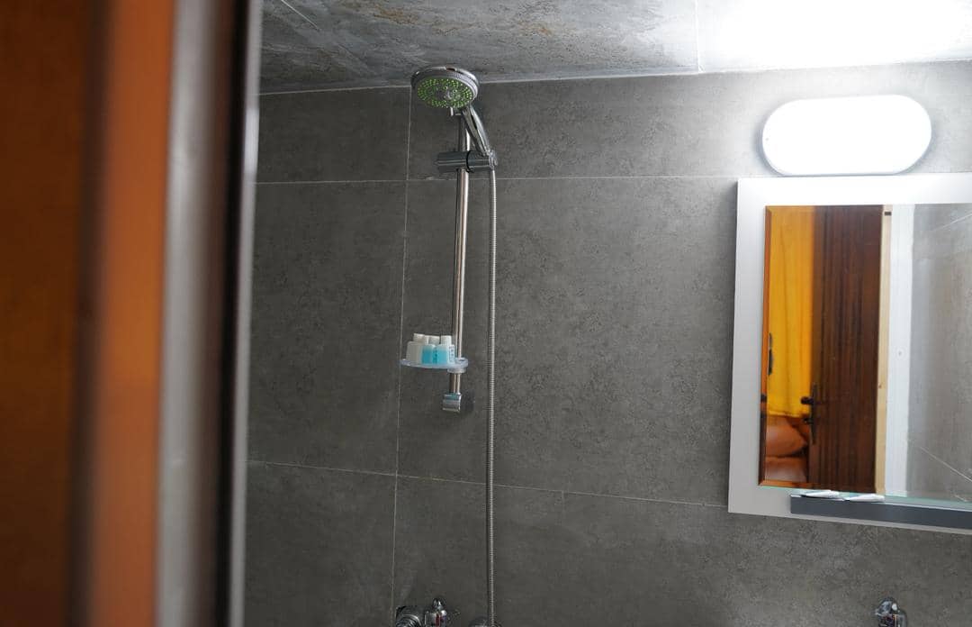 کلبه جنگلی در جنگل های سه هزار تنکابن - اکونومی افرا  نما