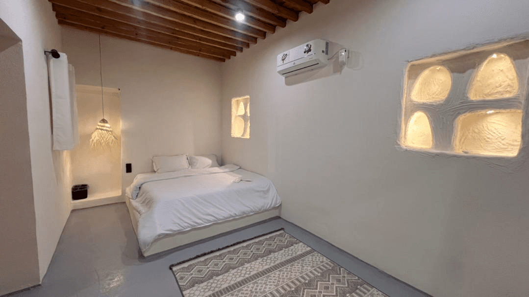 ویلا ساحلی با استخر روباز آبسرد در سوزا قشم - VIP نما ویلا VIP