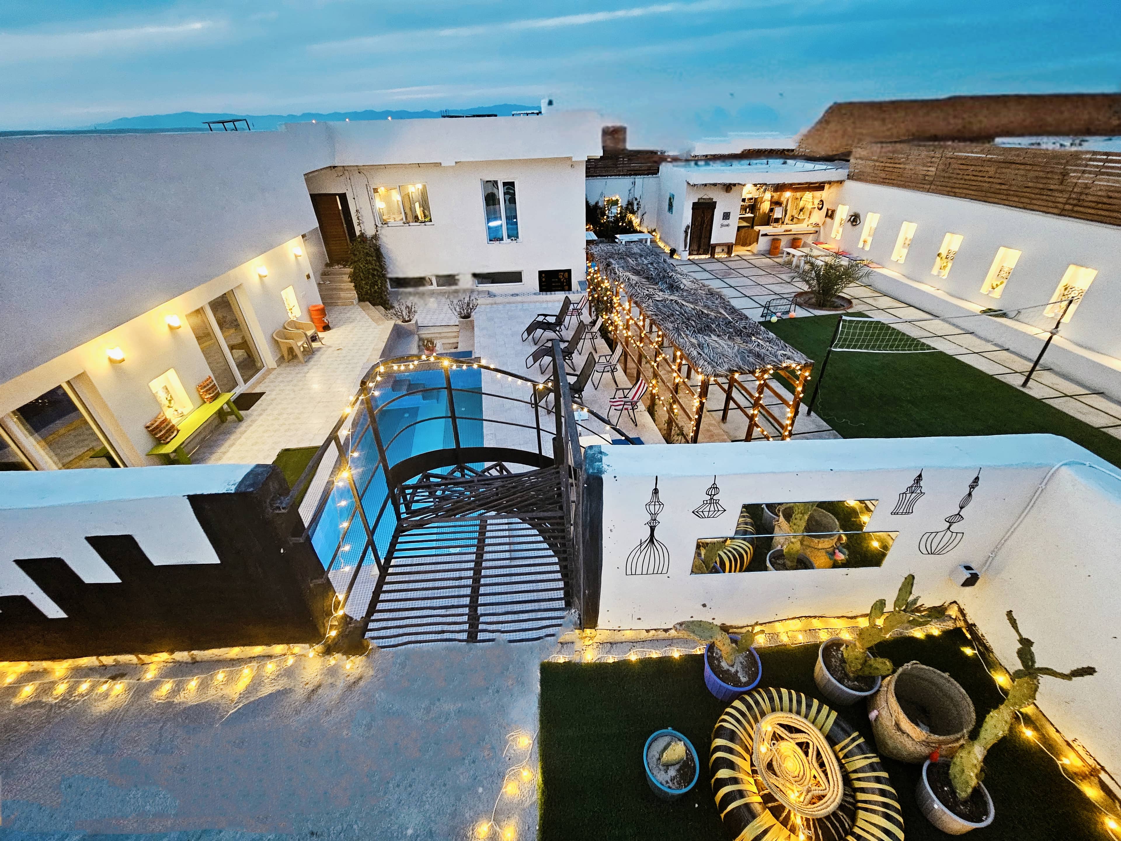 اجاره سوئیت ویلایی استخردار در سهیلی قشم - اپونتیا نما اقامتگاه 