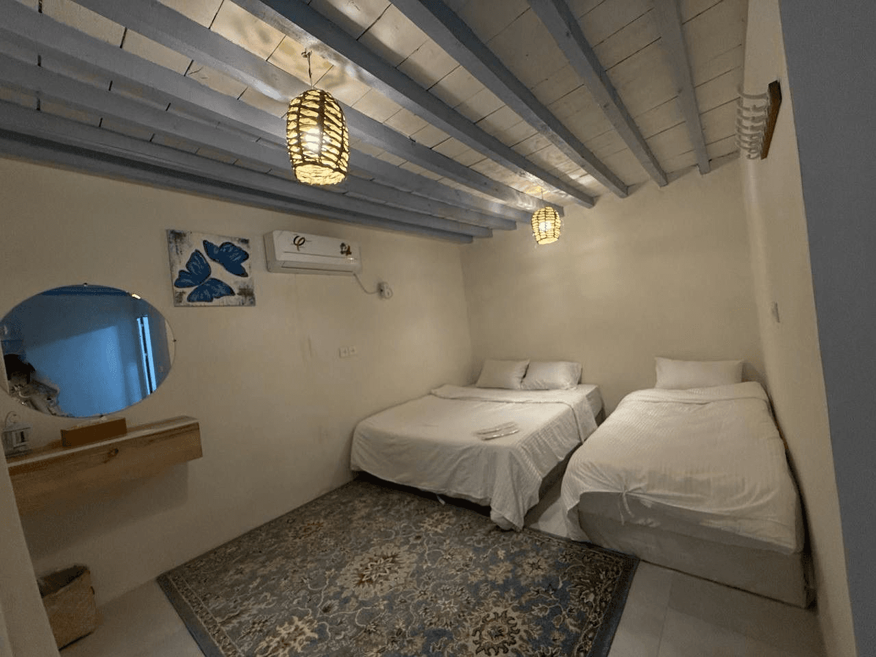 اقامتگاه بومگردی در رمکان قشم - کنار اتاق کنار