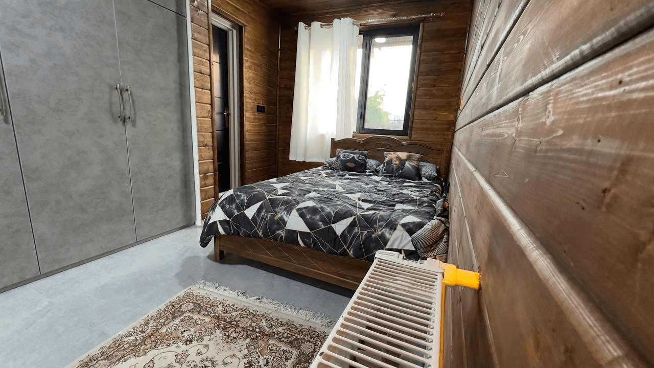 کلبه سوئیسی جنگلی در روستای دوله ملال ماسال - دو خواب نما