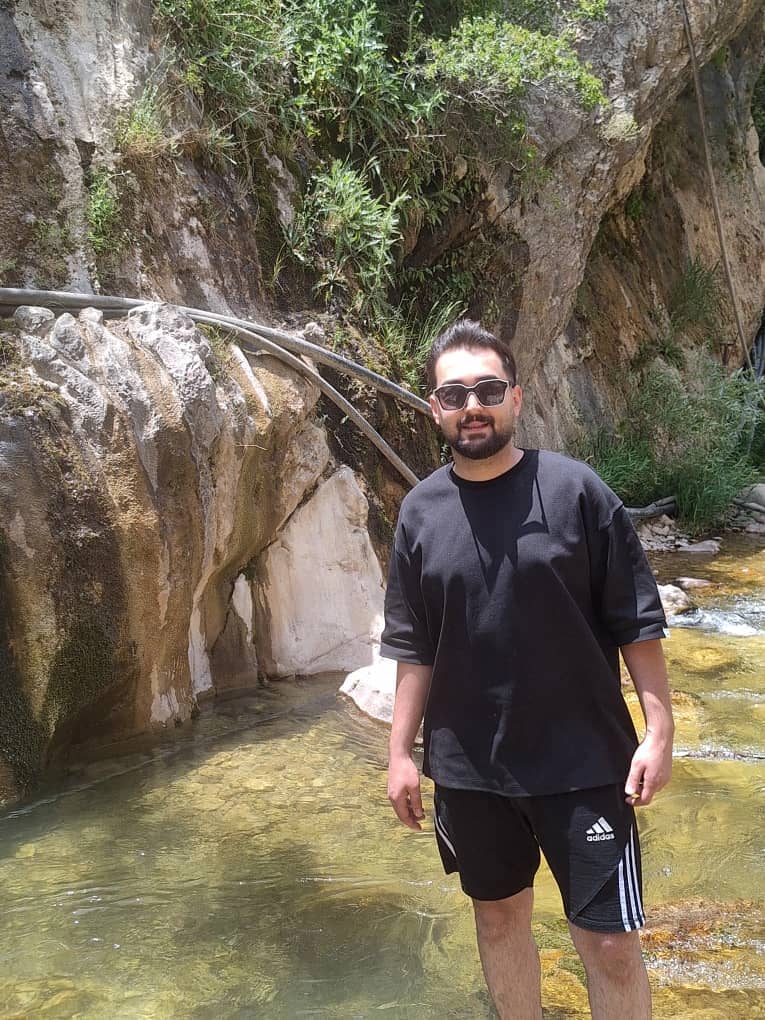 hostIntroImage-امیدرضازارع 