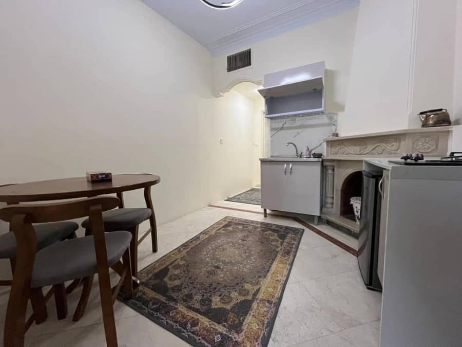 اجاره آپارتمان تکخواب در فاطمی تهران - 102 سالن و آشپزخانه 