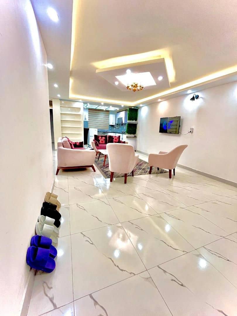 منزل ویلایی در بلوار شهدا گمنام رشت  سالن 