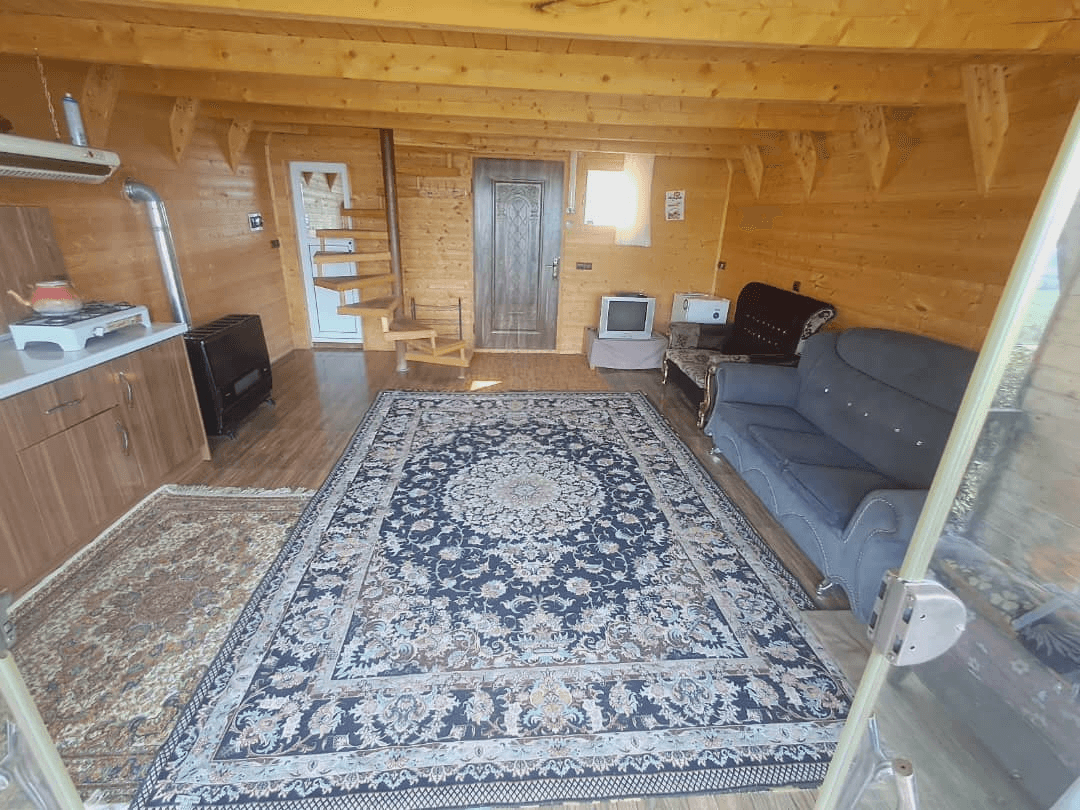 اجاره کلبه سوئیسی در روستا قرآن تالار شیرگاه - لفور  نما کلبه 