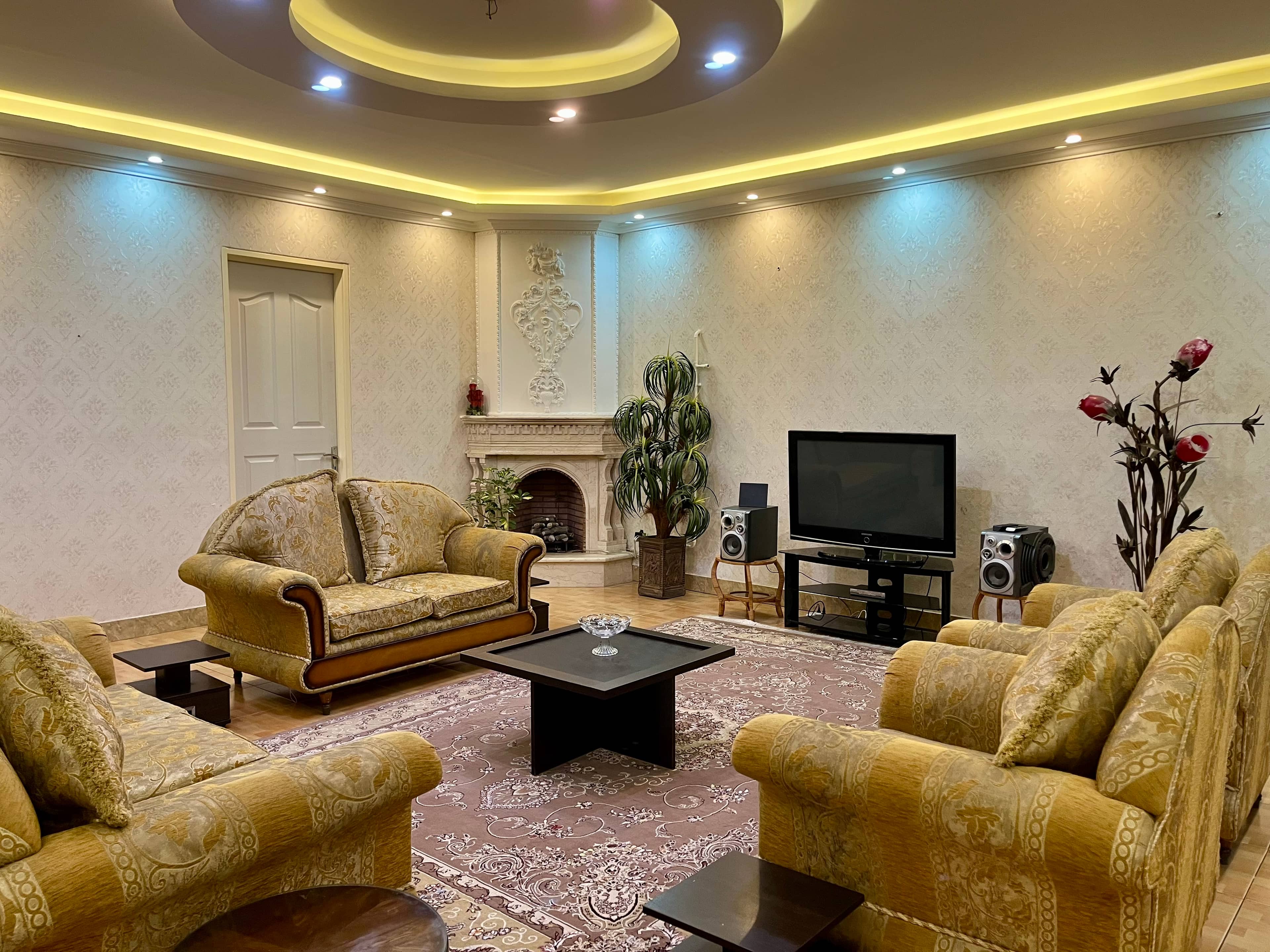  منزل ویلایی دوبلکس سه خوابه جکوزی‌دار در مرکز رشت - گلباغ پذیرایی