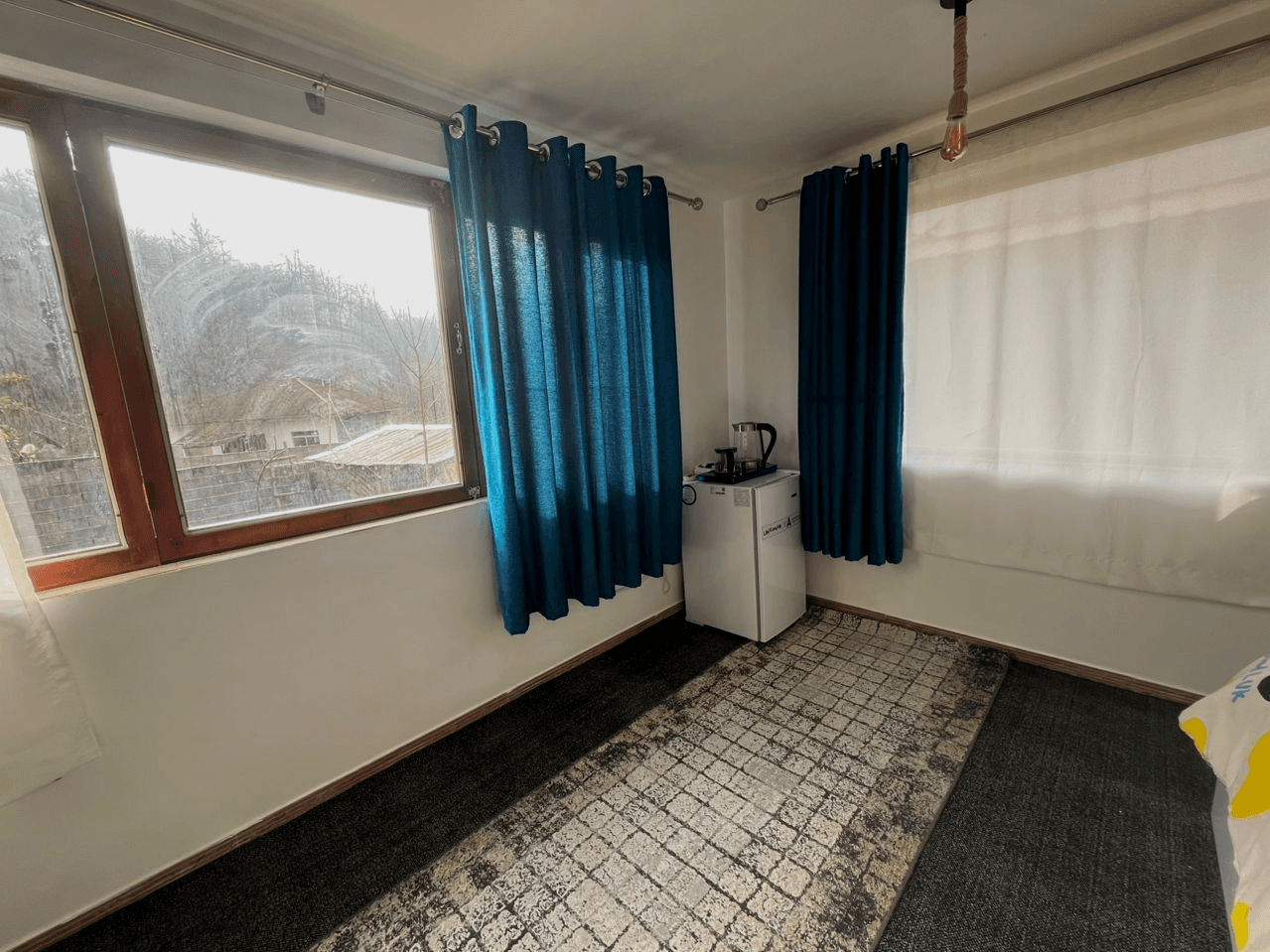 اجاره کلبه جنگلی جکوزی دار در روستا سیوا تنکابن - نیشا  نما کلبه 